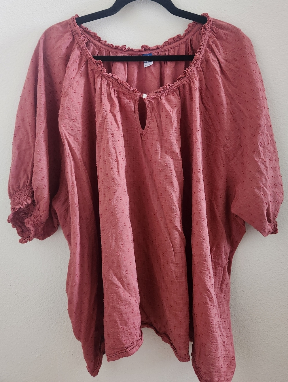 Old Navy Dusty Rose Clip Dot Smocked Sleeve Top